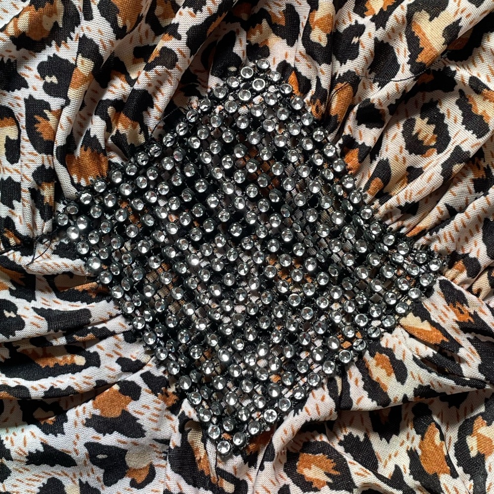 Leopard Print Ruched Tunic - Picture 2 of 3